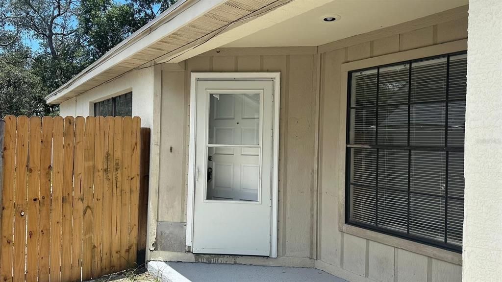 For Sale: $195,000 (3 beds, 2 baths, 1176 Square Feet)