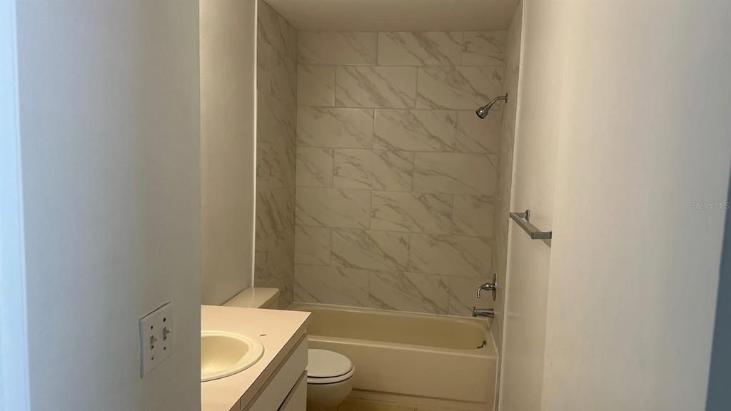 For Sale: $195,000 (3 beds, 2 baths, 1176 Square Feet)