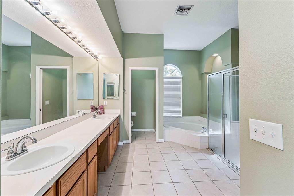 На продажу: $649,900 (4 спален, 3 ванн, 2793 Квадратных фут)