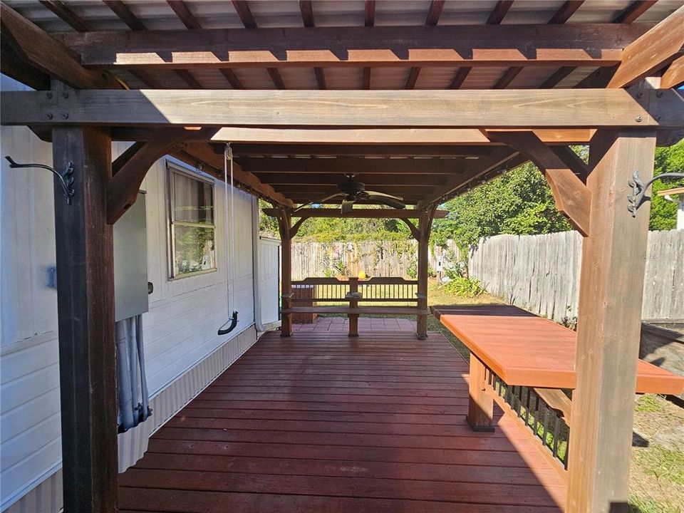 待售: $110,000 (2 贝兹, 1 浴室, 1258 平方英尺)