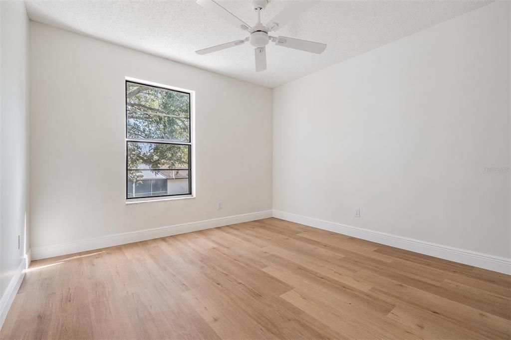 Active With Contract: $387,900 (3 beds, 2 baths, 1429 Square Feet)