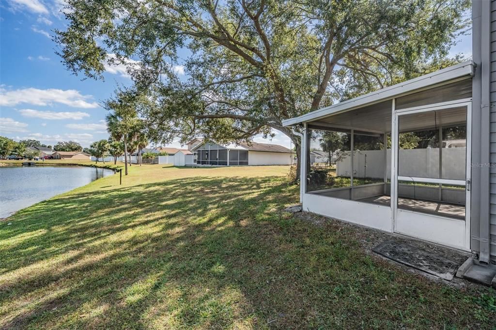 Active With Contract: $387,900 (3 beds, 2 baths, 1429 Square Feet)