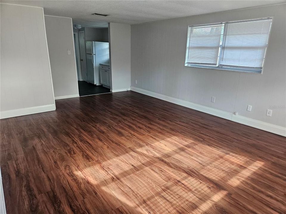 В аренду: $1,450 (2 спален, 1 ванн, 850 Квадратных фут)