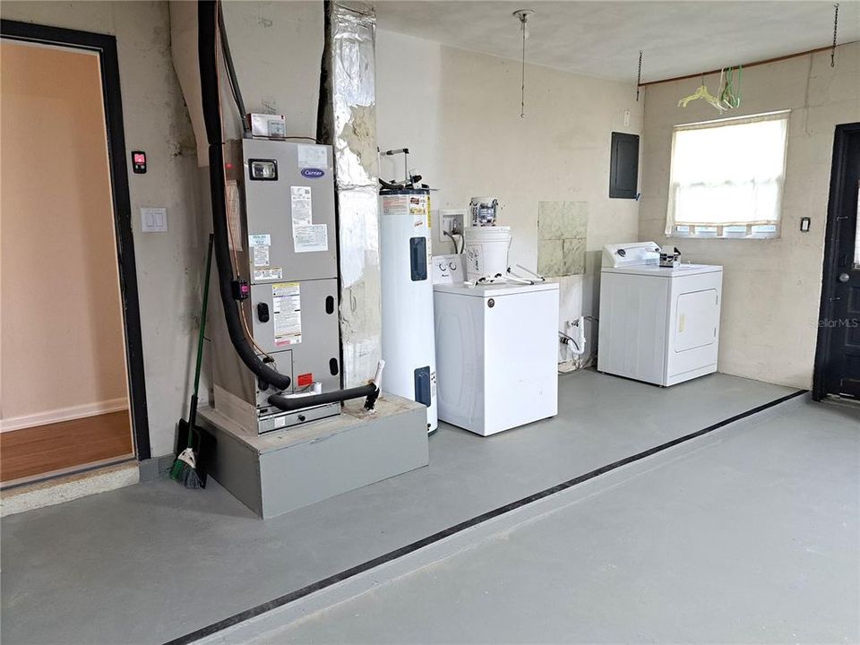 出租: $3,150 (3 贝兹, 2 浴室, 1408 平方英尺)