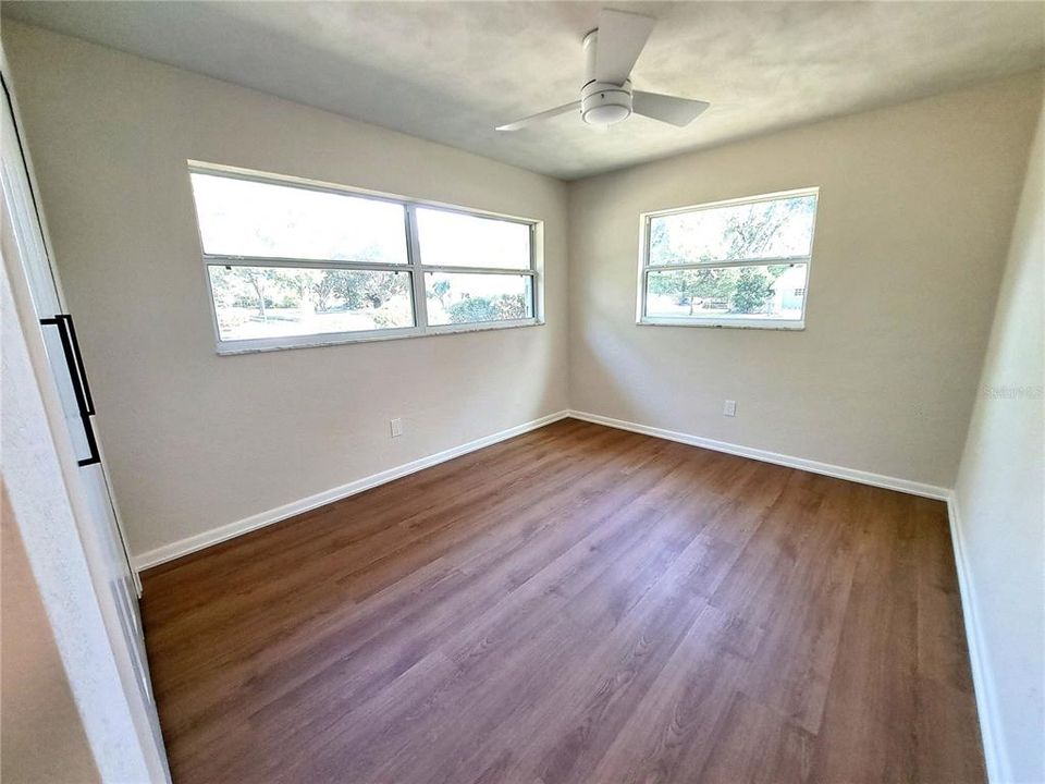 出租: $3,150 (3 贝兹, 2 浴室, 1408 平方英尺)