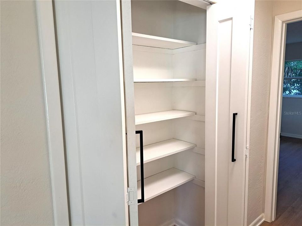 出租: $3,150 (3 贝兹, 2 浴室, 1408 平方英尺)