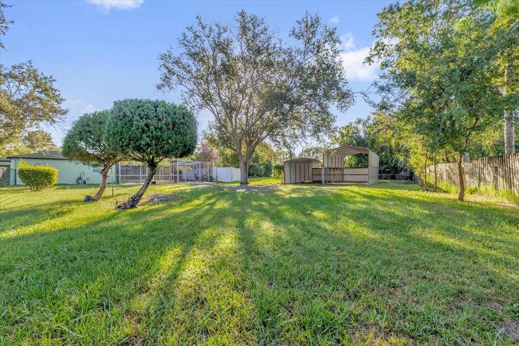 На продажу: $235,000 (2 спален, 1 ванн, 858 Квадратных фут)