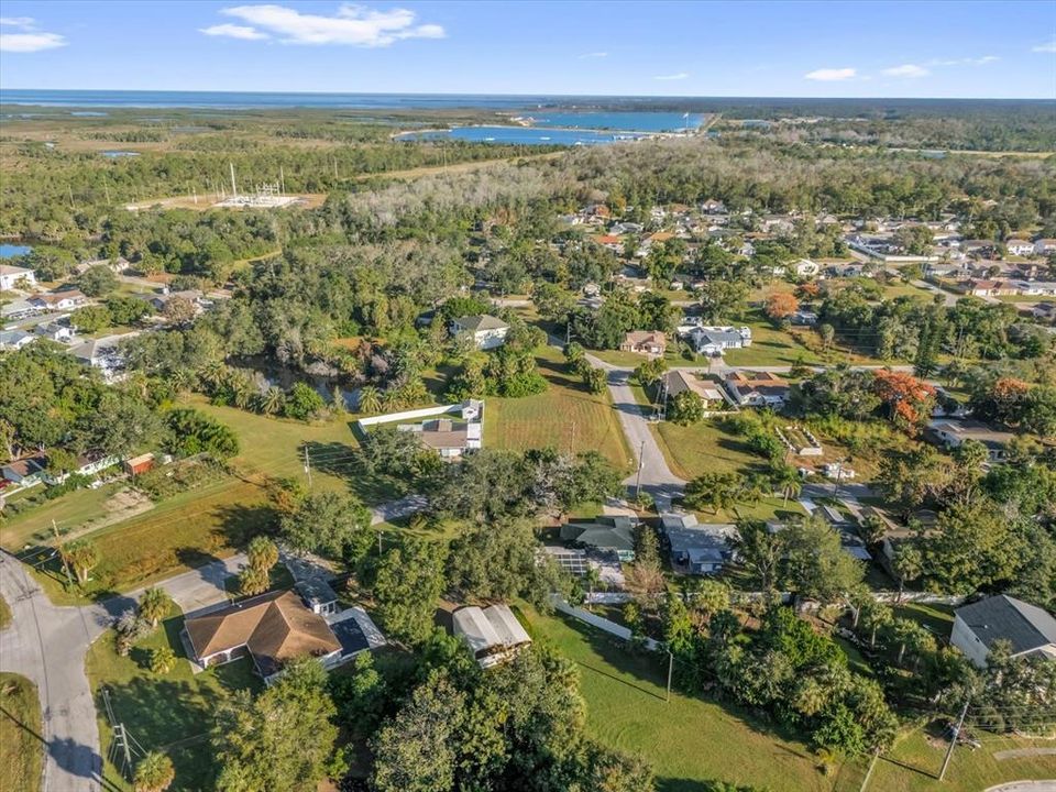 На продажу: $235,000 (2 спален, 1 ванн, 858 Квадратных фут)