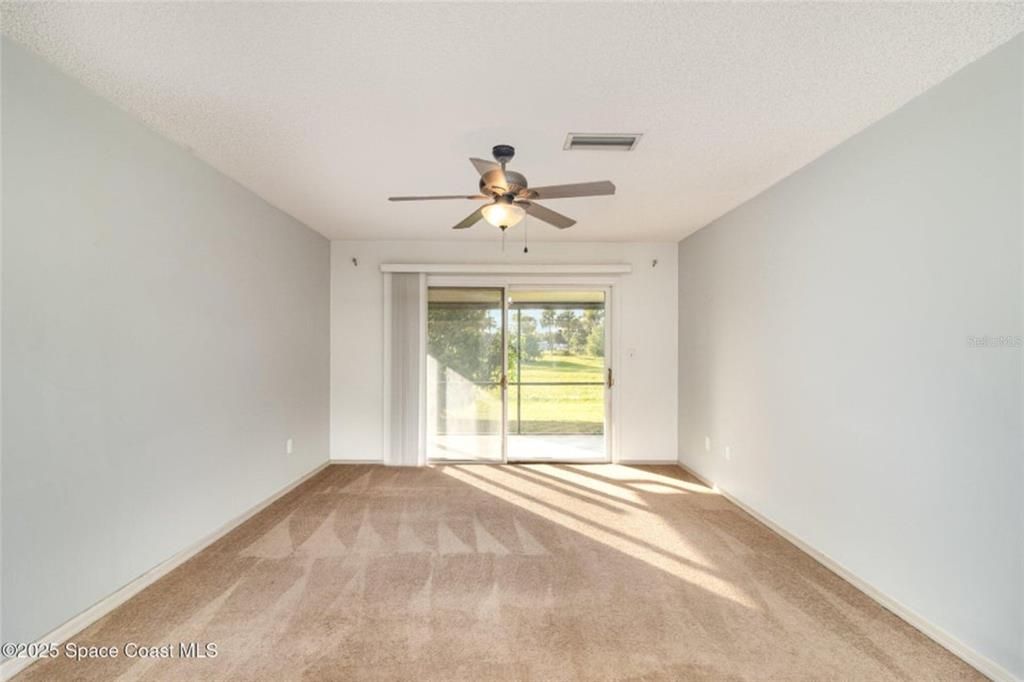 Active With Contract: $245,000 (2 beds, 2 baths, 1388 Square Feet)