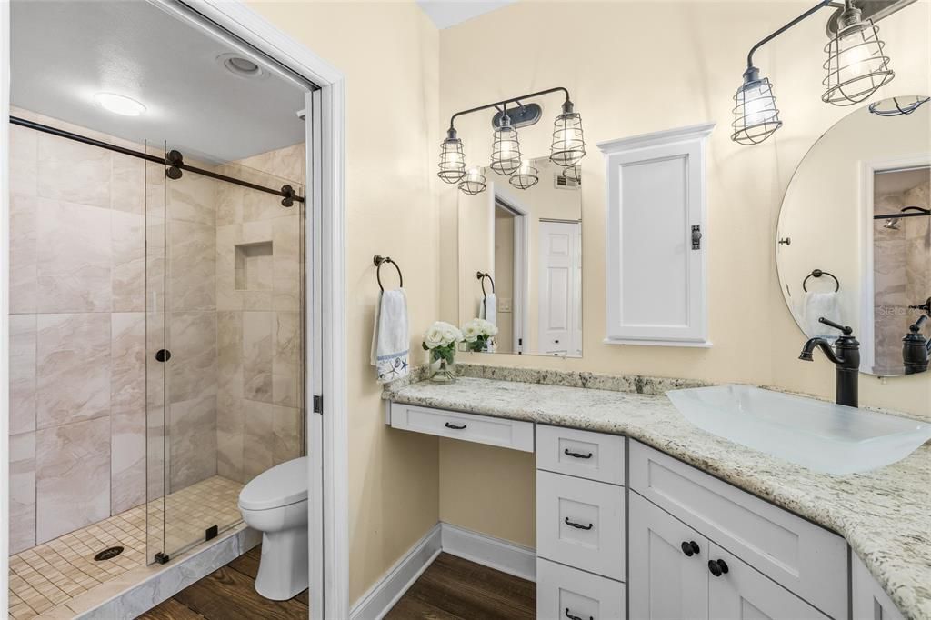 合同活跃: $575,000 (3 贝兹, 2 浴室, 1265 平方英尺)