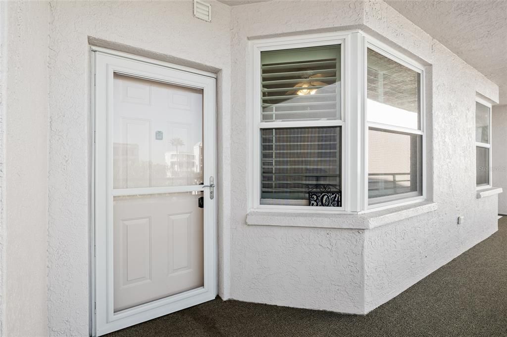 合同活跃: $575,000 (3 贝兹, 2 浴室, 1265 平方英尺)