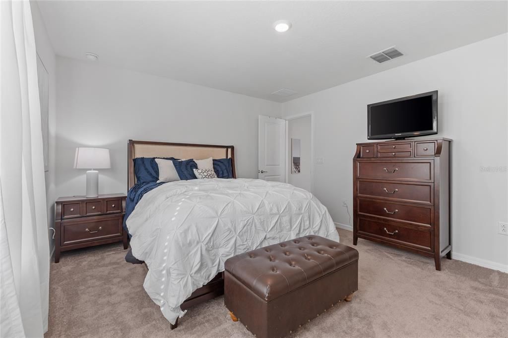 待售: $425,000 (5 贝兹, 3 浴室, 2885 平方英尺)