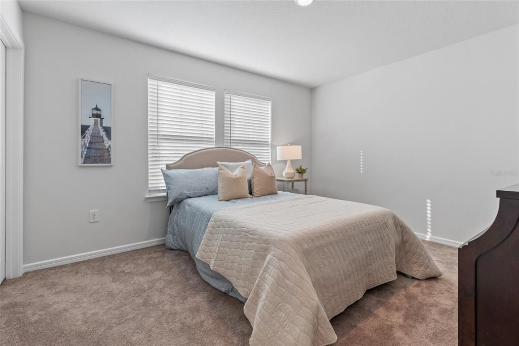 待售: $425,000 (5 贝兹, 3 浴室, 2885 平方英尺)