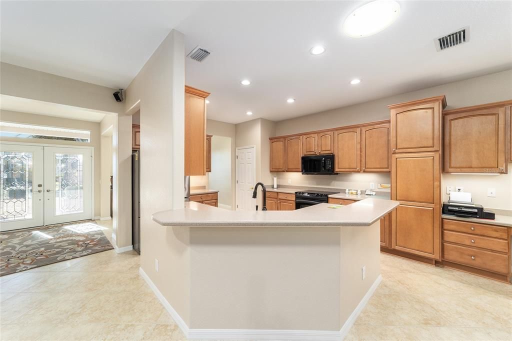 Active With Contract: $409,999 (3 beds, 2 baths, 1958 Square Feet)