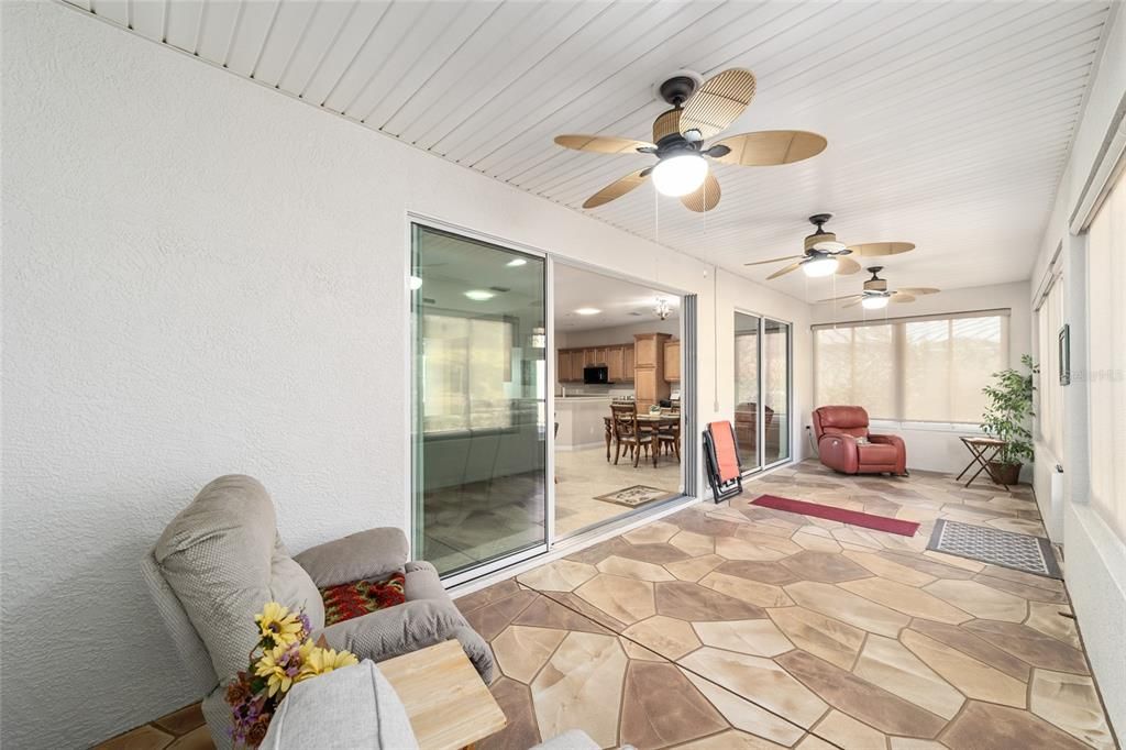 Active With Contract: $409,999 (3 beds, 2 baths, 1958 Square Feet)