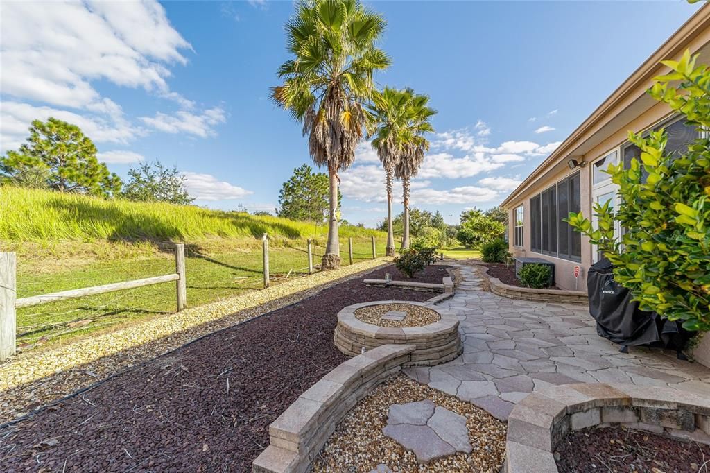 Active With Contract: $409,999 (3 beds, 2 baths, 1958 Square Feet)