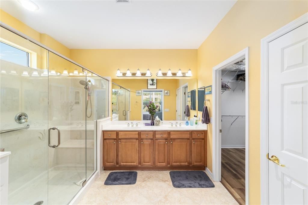 Active With Contract: $409,999 (3 beds, 2 baths, 1958 Square Feet)