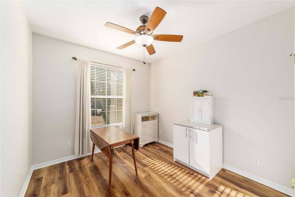 Active With Contract: $409,999 (3 beds, 2 baths, 1958 Square Feet)