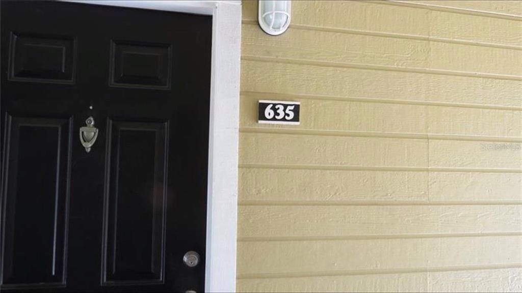 For Sale: $119,495 (1 beds, 1 baths, 673 Square Feet)