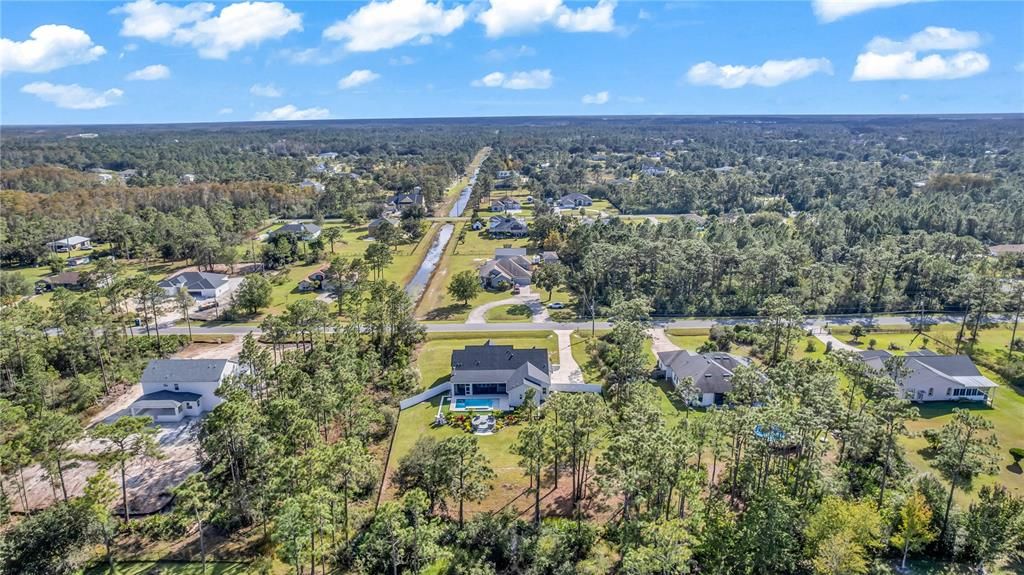 Под контрактом: $985,000 (4 спален, 4 ванн, 2870 Квадратных фут)