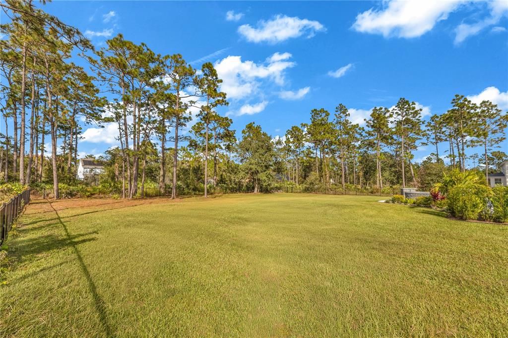 Под контрактом: $985,000 (4 спален, 4 ванн, 2870 Квадратных фут)