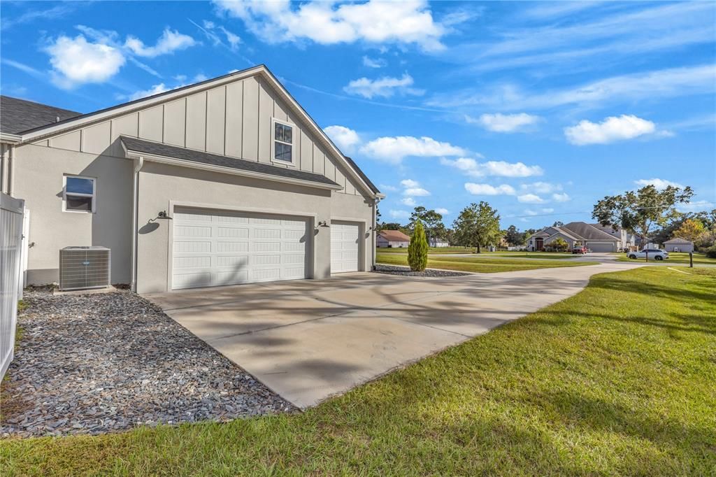 Под контрактом: $985,000 (4 спален, 4 ванн, 2870 Квадратных фут)