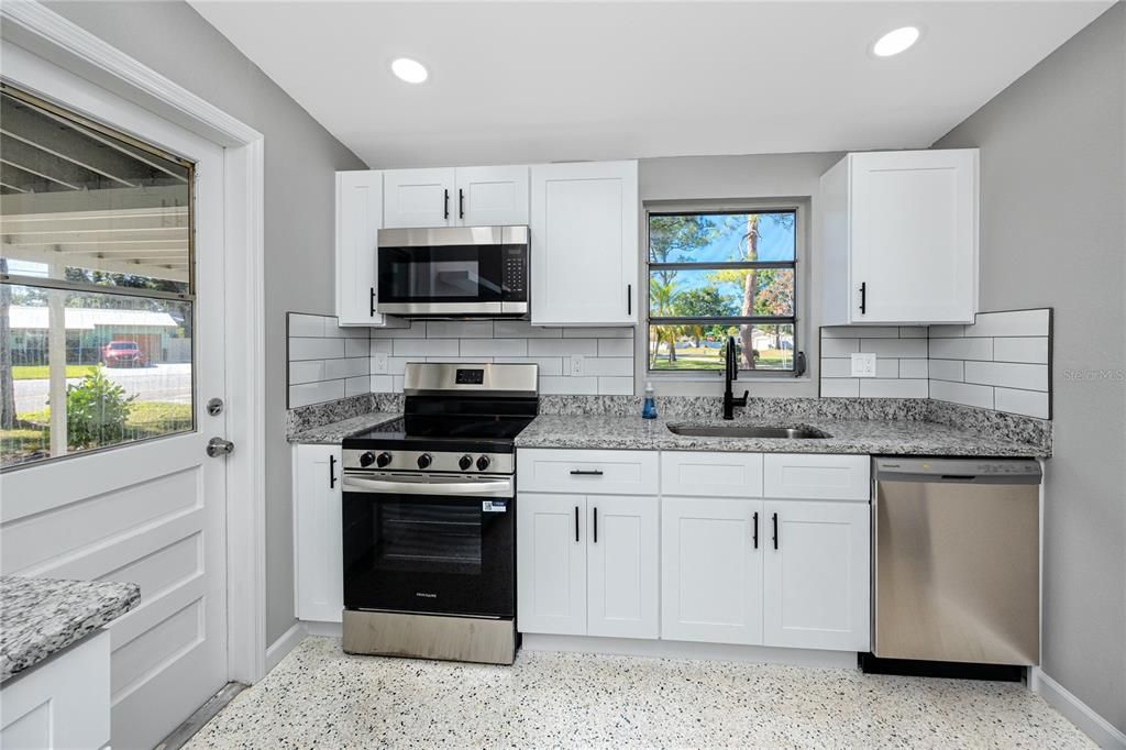 En Venta: $349,900 (2 camas, 1 baños, 982 Pies cuadrados)