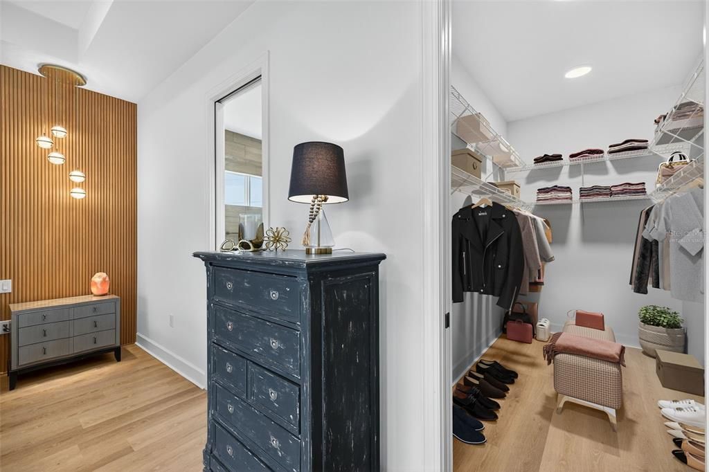 待售: $850,000 (4 贝兹, 2 浴室, 2850 平方英尺)