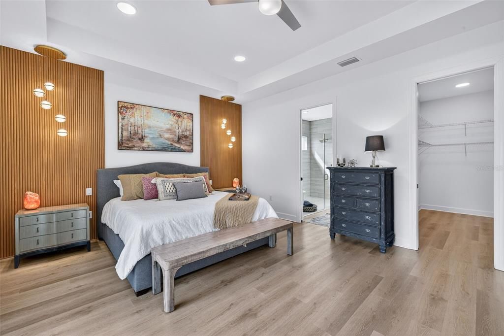 待售: $850,000 (4 贝兹, 2 浴室, 2850 平方英尺)