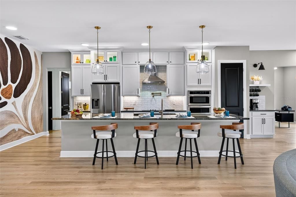 待售: $850,000 (4 贝兹, 2 浴室, 2850 平方英尺)