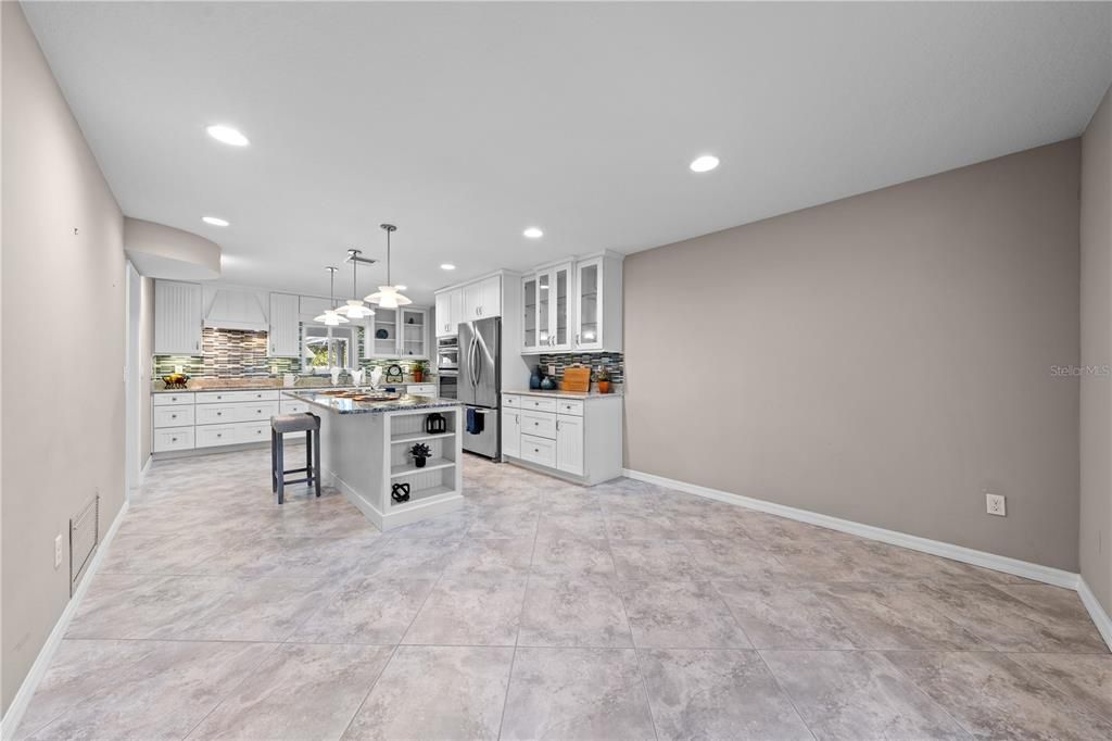 Active With Contract: $499,900 (4 beds, 3 baths, 2126 Square Feet)