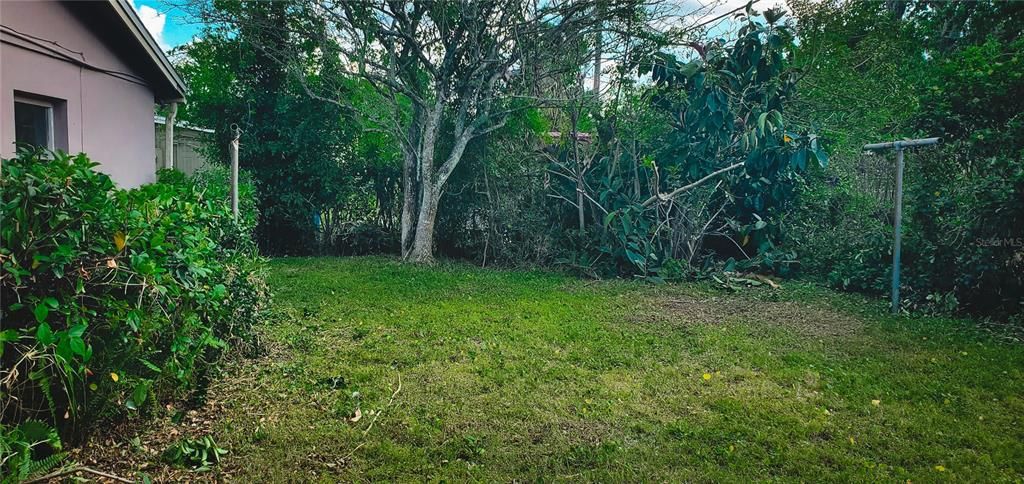 待售: $209,000 (3 贝兹, 1 浴室, 900 平方英尺)