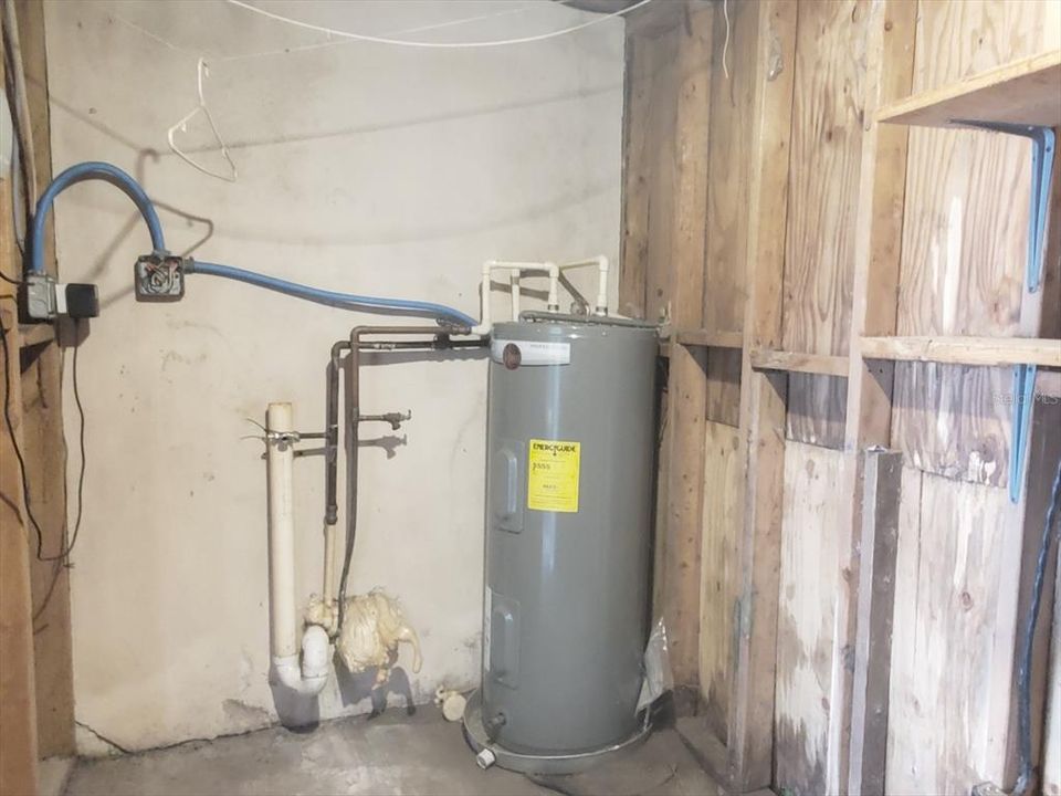 待售: $209,000 (3 贝兹, 1 浴室, 900 平方英尺)