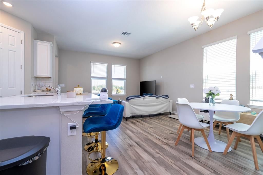 Active With Contract: $490,000 (3 beds, 2 baths, 1661 Square Feet)