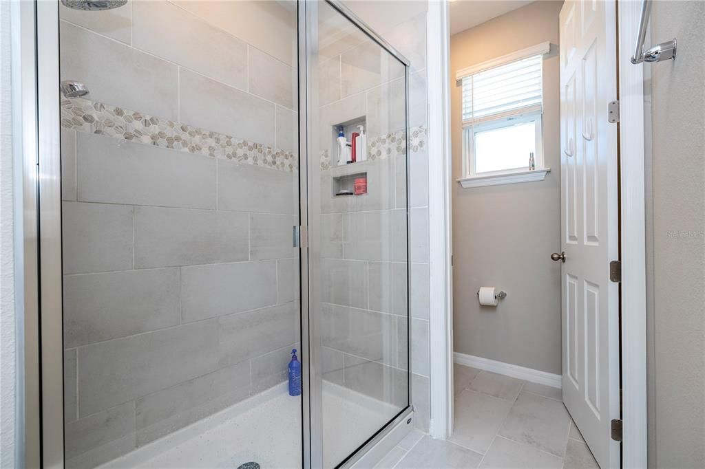 Active With Contract: $490,000 (3 beds, 2 baths, 1661 Square Feet)