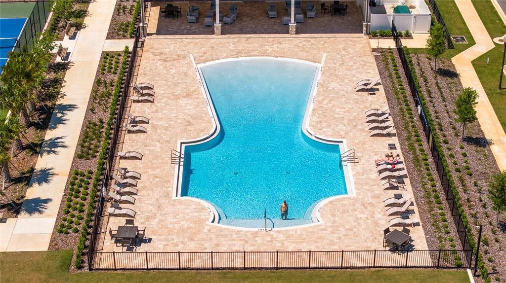 Active With Contract: $490,000 (3 beds, 2 baths, 1661 Square Feet)