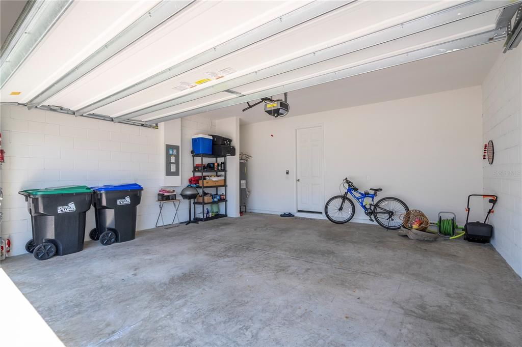 Active With Contract: $490,000 (3 beds, 2 baths, 1661 Square Feet)
