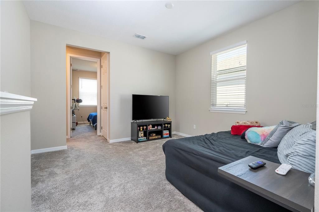 Active With Contract: $490,000 (3 beds, 2 baths, 1661 Square Feet)