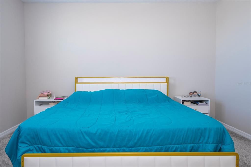 Active With Contract: $490,000 (3 beds, 2 baths, 1661 Square Feet)