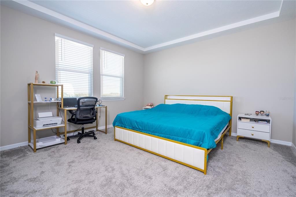 Active With Contract: $490,000 (3 beds, 2 baths, 1661 Square Feet)