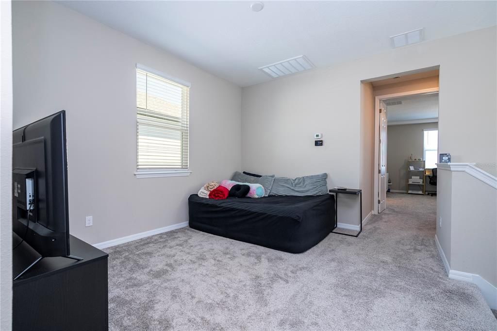 Active With Contract: $490,000 (3 beds, 2 baths, 1661 Square Feet)