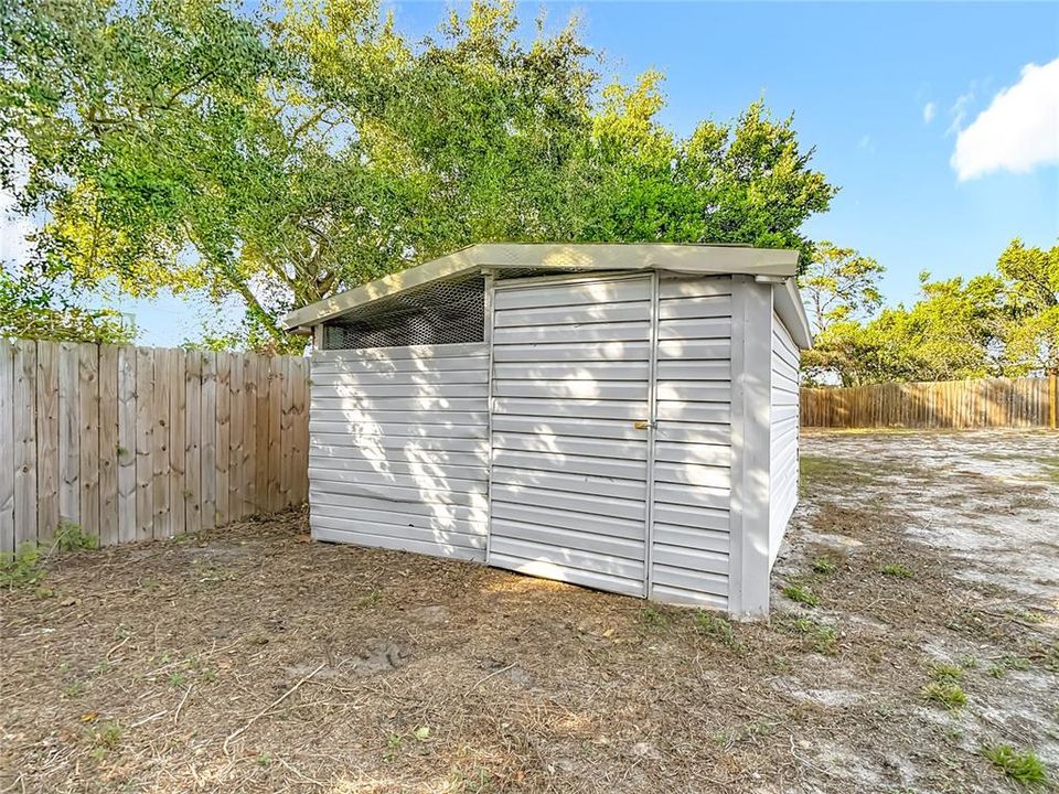 Под контрактом: $235,000 (2 спален, 1 ванн, 946 Квадратных фут)