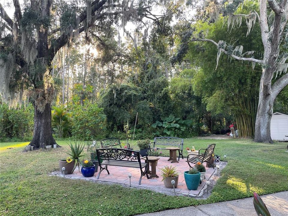 Под контрактом: $195,000 (1 спален, 2 ванн, 1180 Квадратных фут)