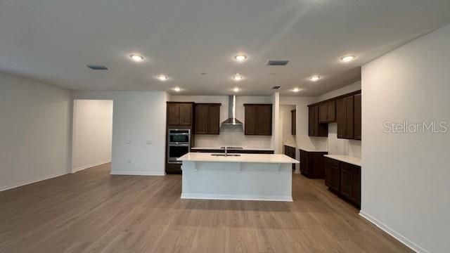 En Venta: $534,990 (4 camas, 3 baños, 2513 Pies cuadrados)