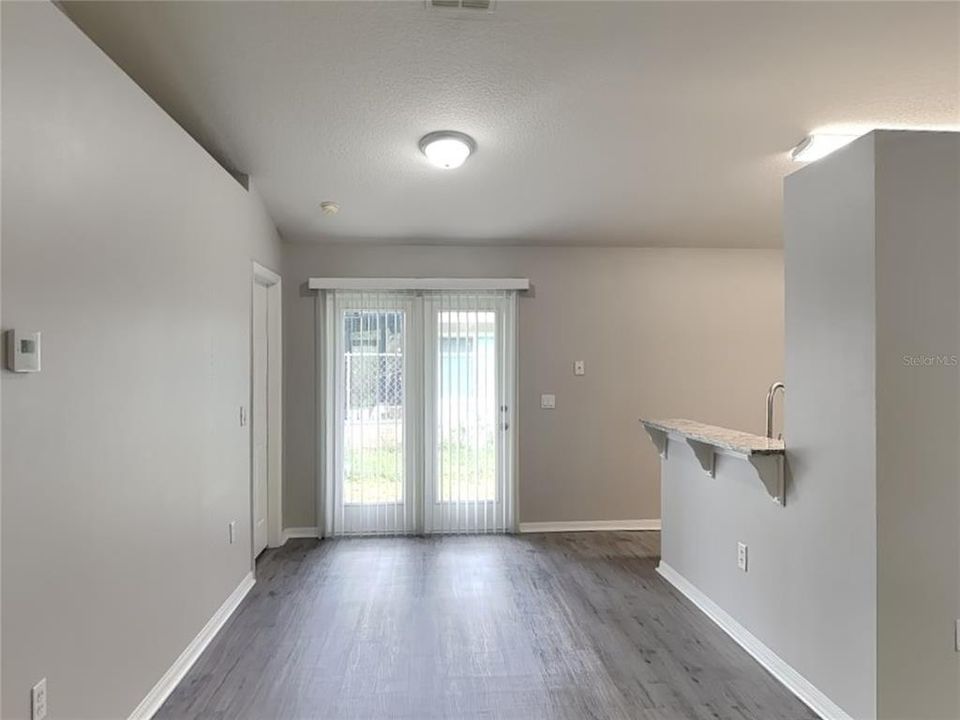 For Rent: $1,829 (3 beds, 2 baths, 1137 Square Feet)