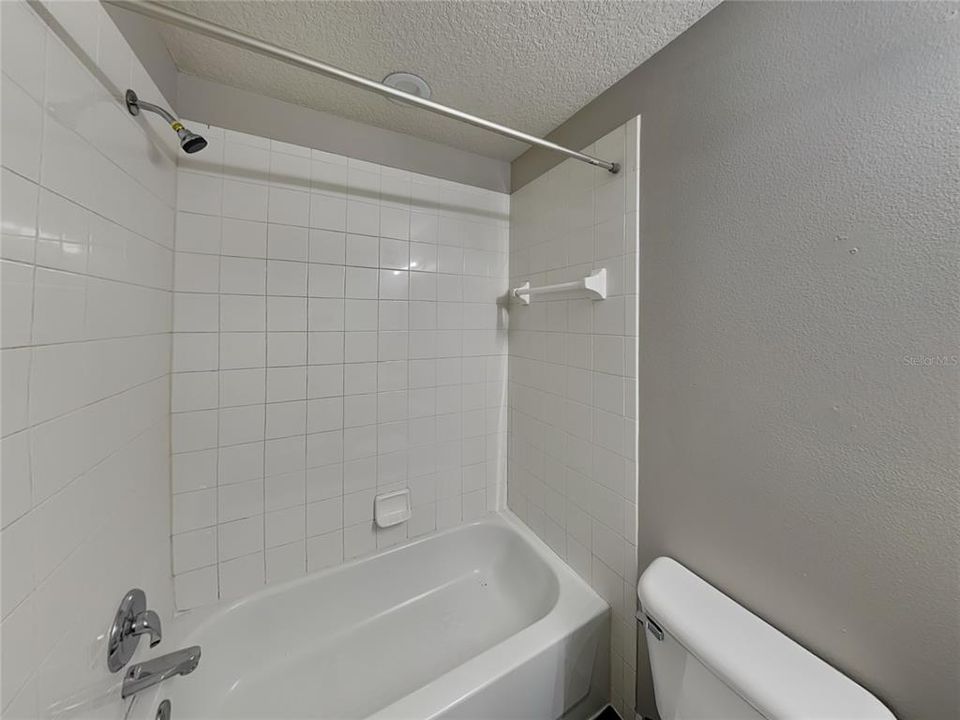 For Rent: $1,829 (3 beds, 2 baths, 1137 Square Feet)