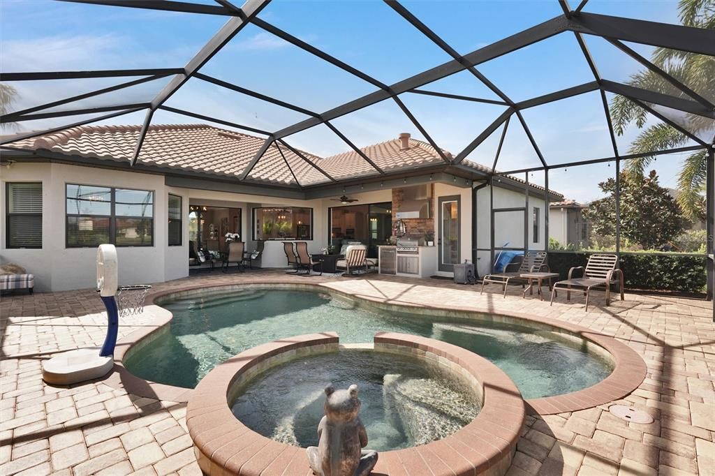 待售: $995,000 (4 贝兹, 3 浴室, 2533 平方英尺)