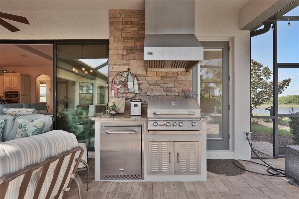 待售: $995,000 (4 贝兹, 3 浴室, 2533 平方英尺)