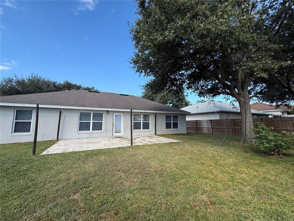 En Renta: $2,200 (4 camas, 2 baños, 1814 Pies cuadrados)