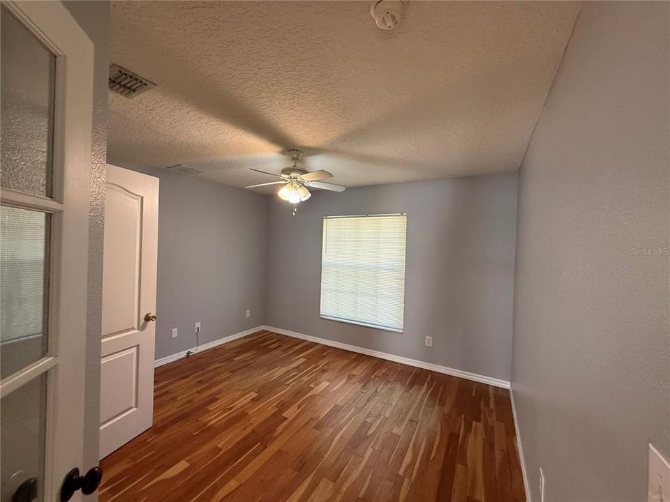 En Renta: $2,200 (4 camas, 2 baños, 1814 Pies cuadrados)